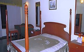 Moon International Hotel